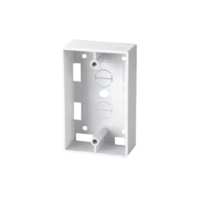 ⁧קופסת TYPE 120 על קיר ממתכת⁩ | ⁦CABLETEK T120-M7⁩